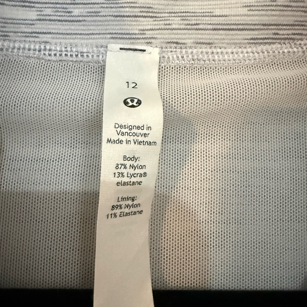 Lululemon Define Nulu Jacket Gray/White - Picture 6 of 6